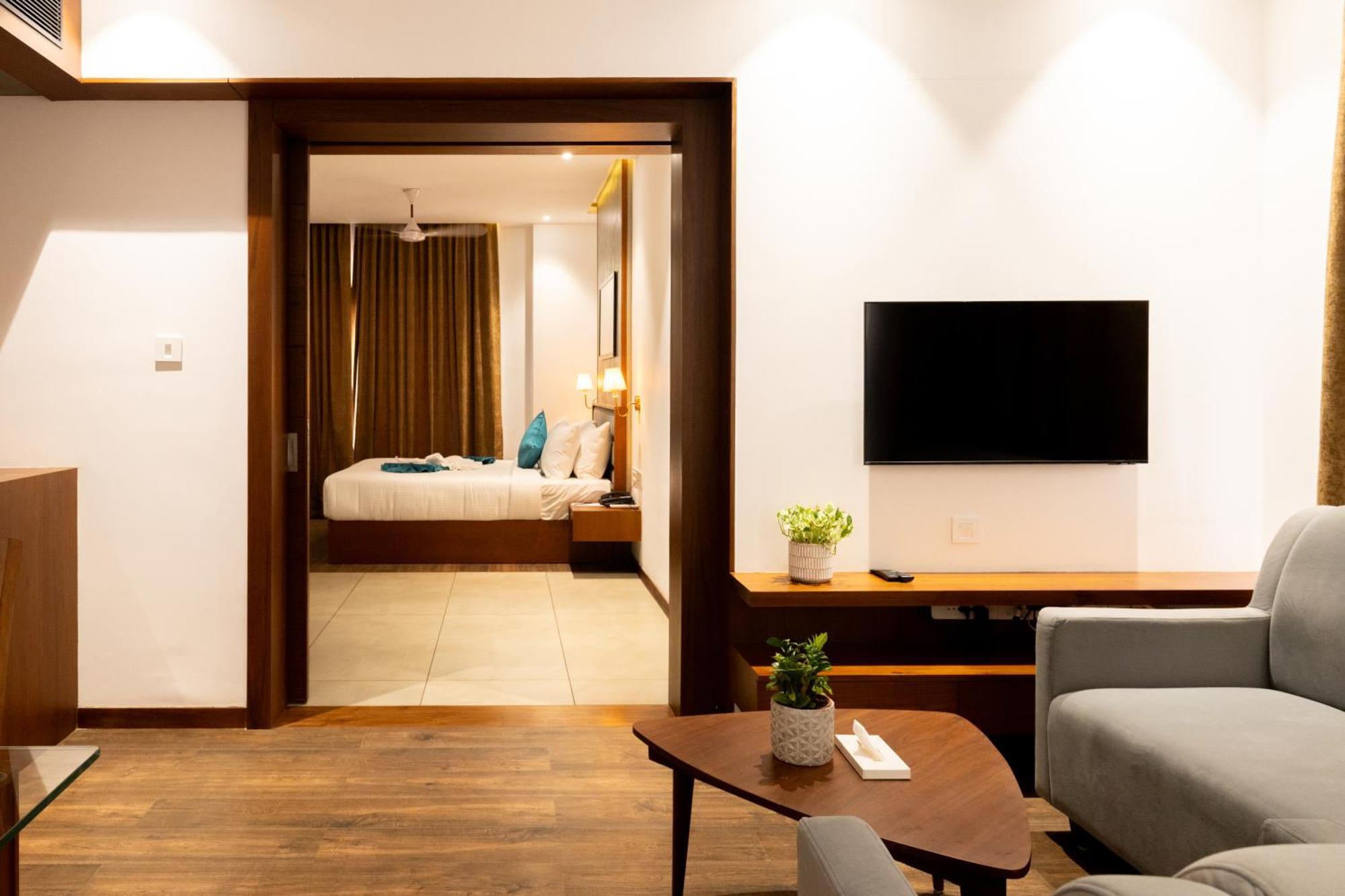 Gokulam Park Guruvayur Hotel Ngoại thất bức ảnh